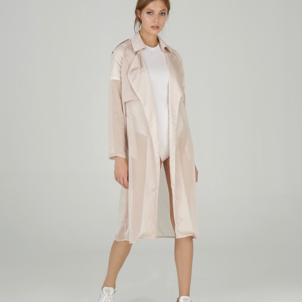 Dauntless Sam Nude Gabardine Trench